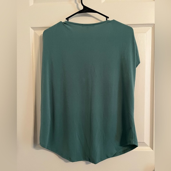 Green Envelope Blouse - Picture 2 of 5